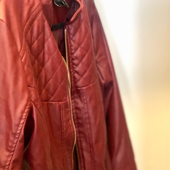 Faux leather jacket - Picture 3 of 5